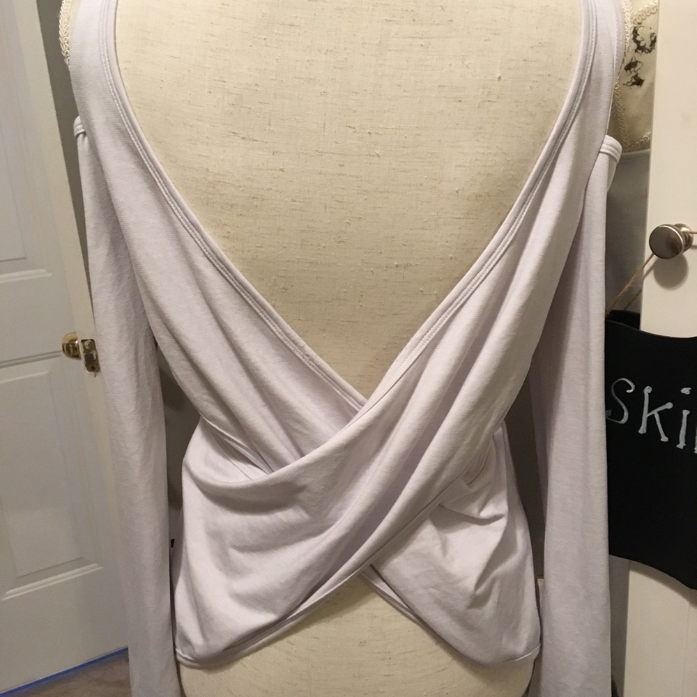 Body Language White Razor Pullover - Picture 2 of 8